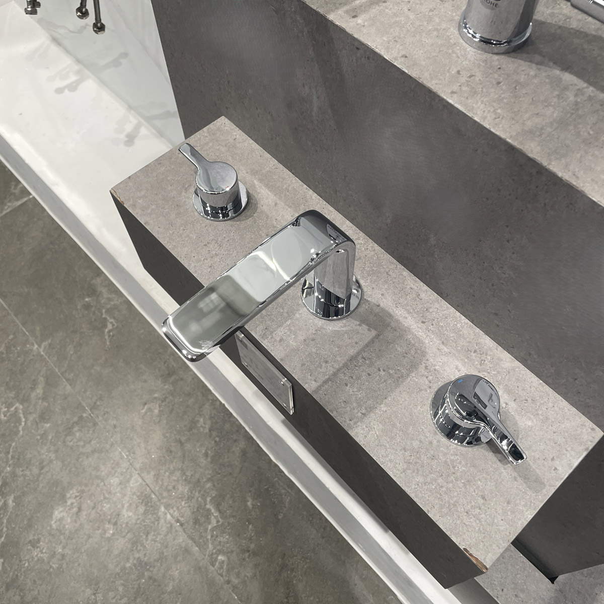 Vòi chậu nóng lạnh 3 lỗ Lineare GROHE 20304001 - 6