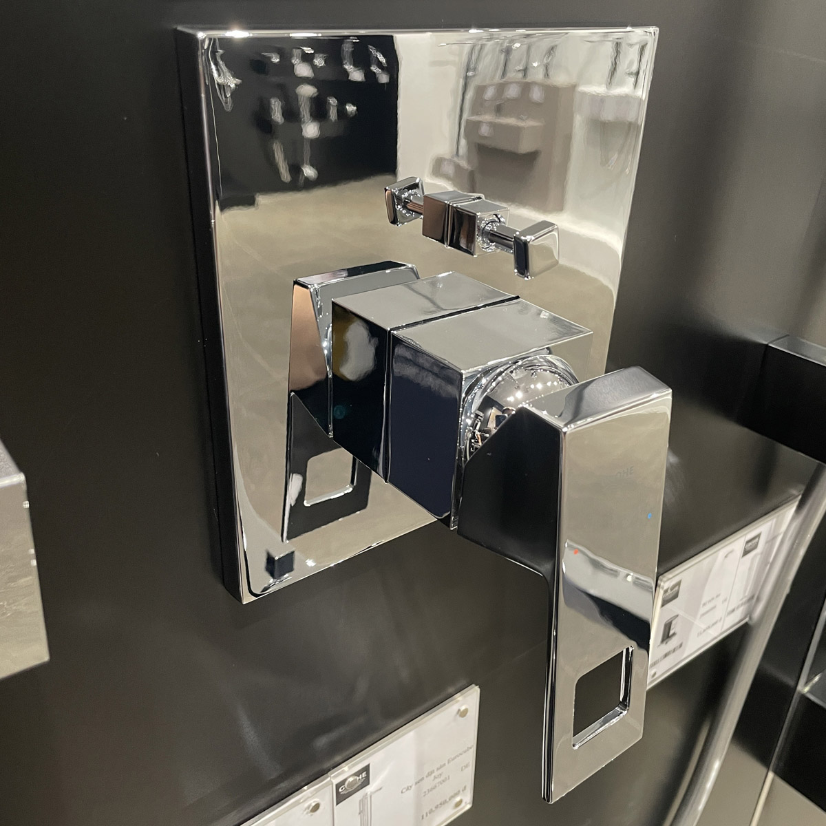 Mặt nạ điều khiển sen tắm GROHE 24062000 - 8