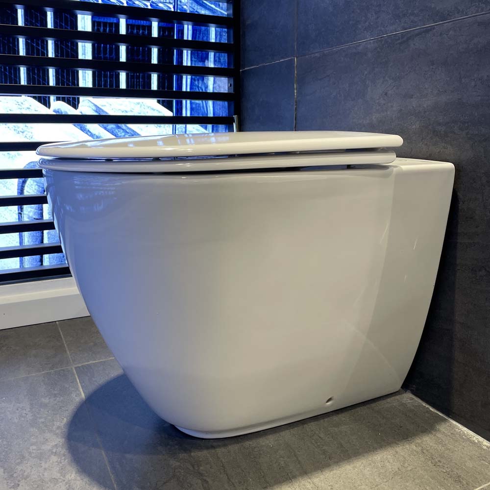 Thân bồn cầu đặt sàn Essence GROHE 3957300H - 4