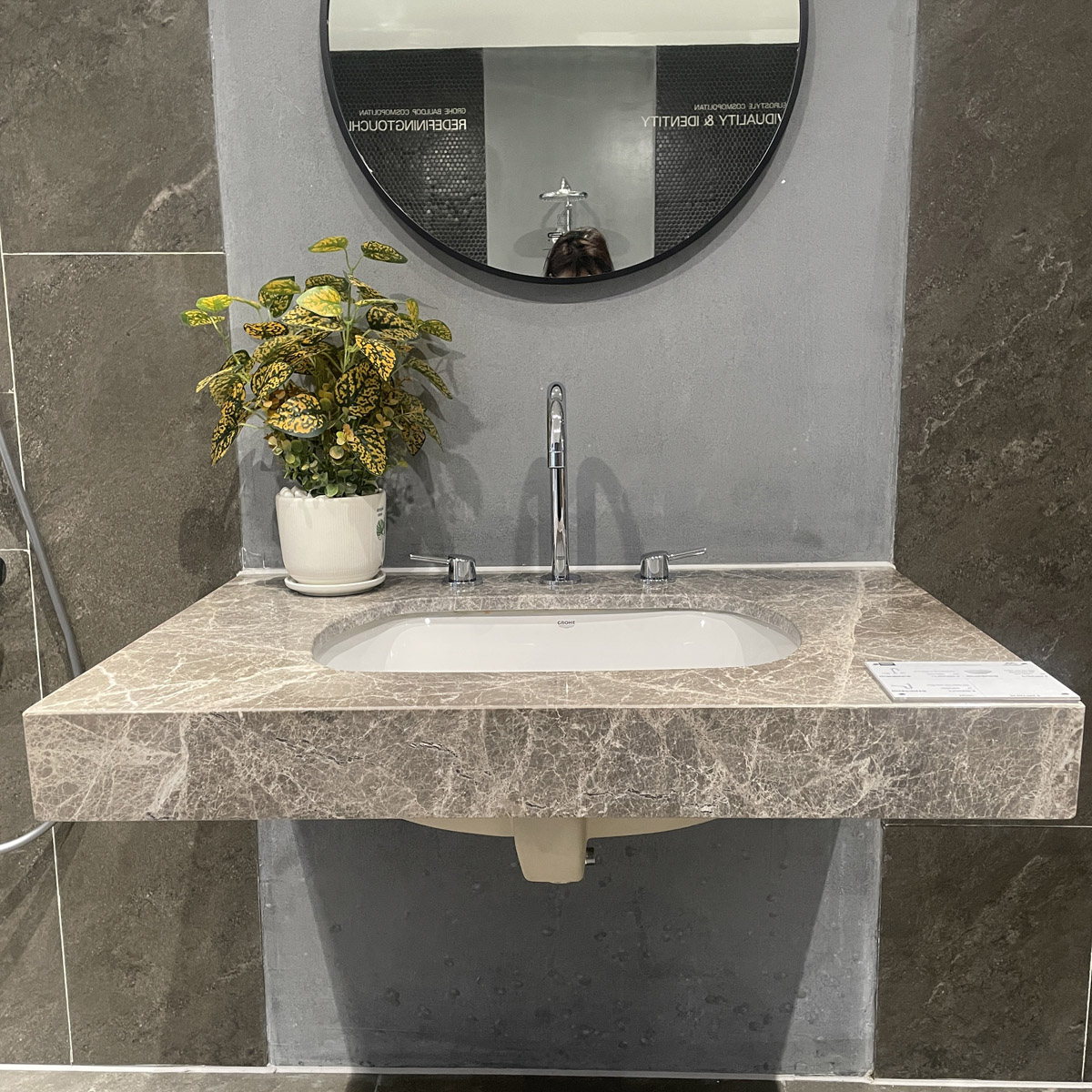 Chậu rửa mặt lavabo âm bàn GROHE 39125001 - 2