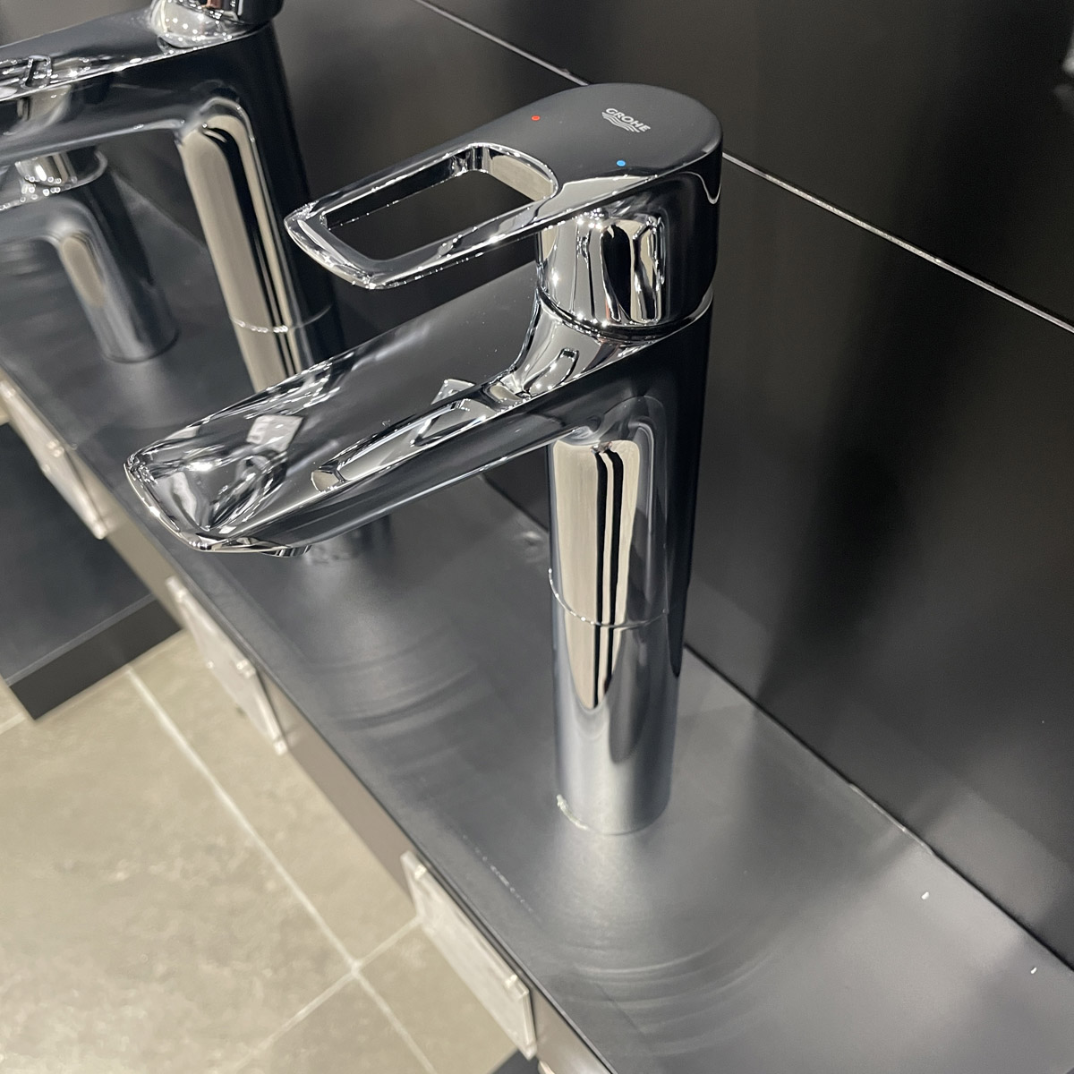 Vòi chậu nóng lạnh BauLoop GROHE 23890001 - 8