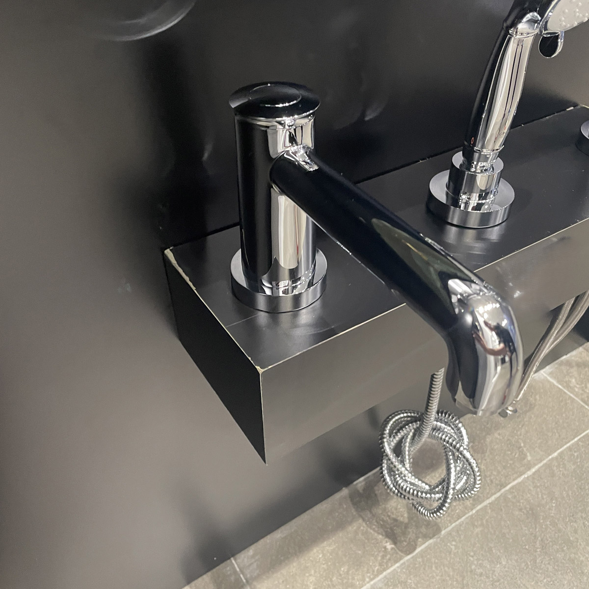 Vòi bồn tắm 3 lỗ nóng lạnh kèm tay sen BauClassic GROHE 2511800A - 8