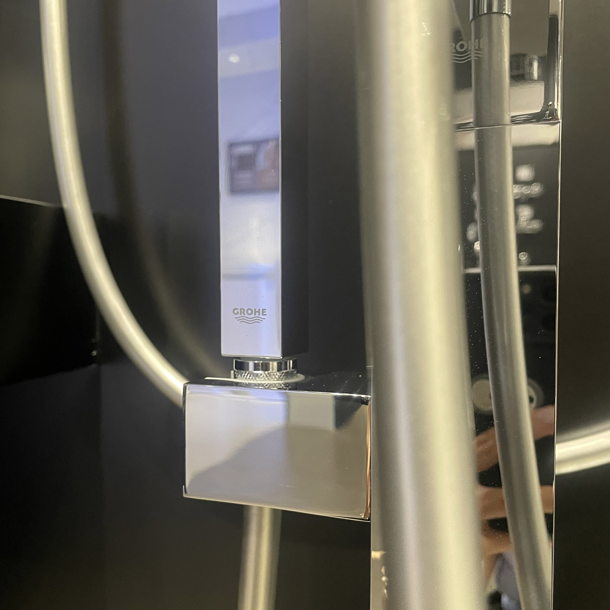 Vòi tắm đặt sàn Eurocube Joy GROHE 23667001 - 8