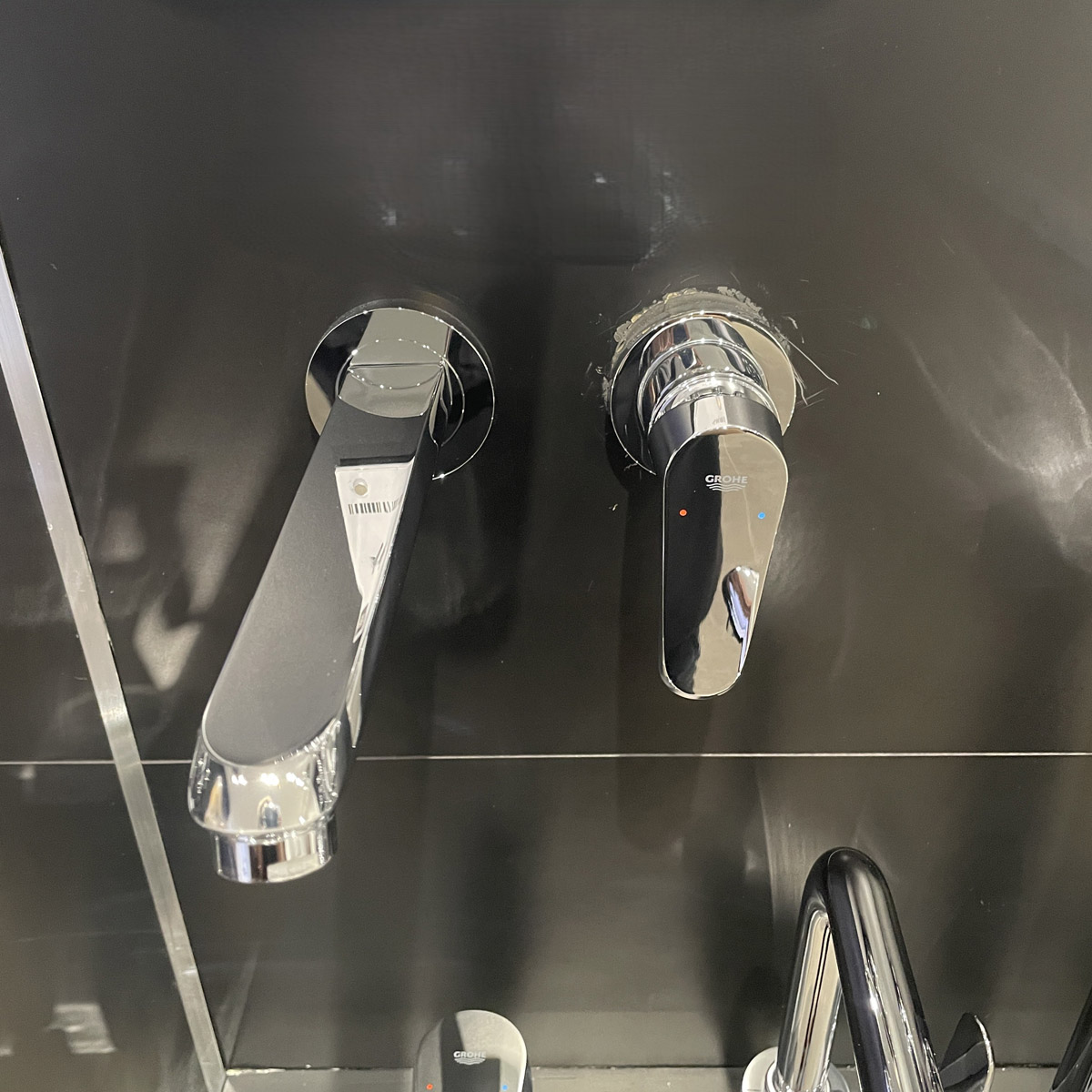 Vòi chậu gắn tường nóng lạnh 2 lỗ Eurodisc Cosmopolitan L-size GROHE 19974002 - 5