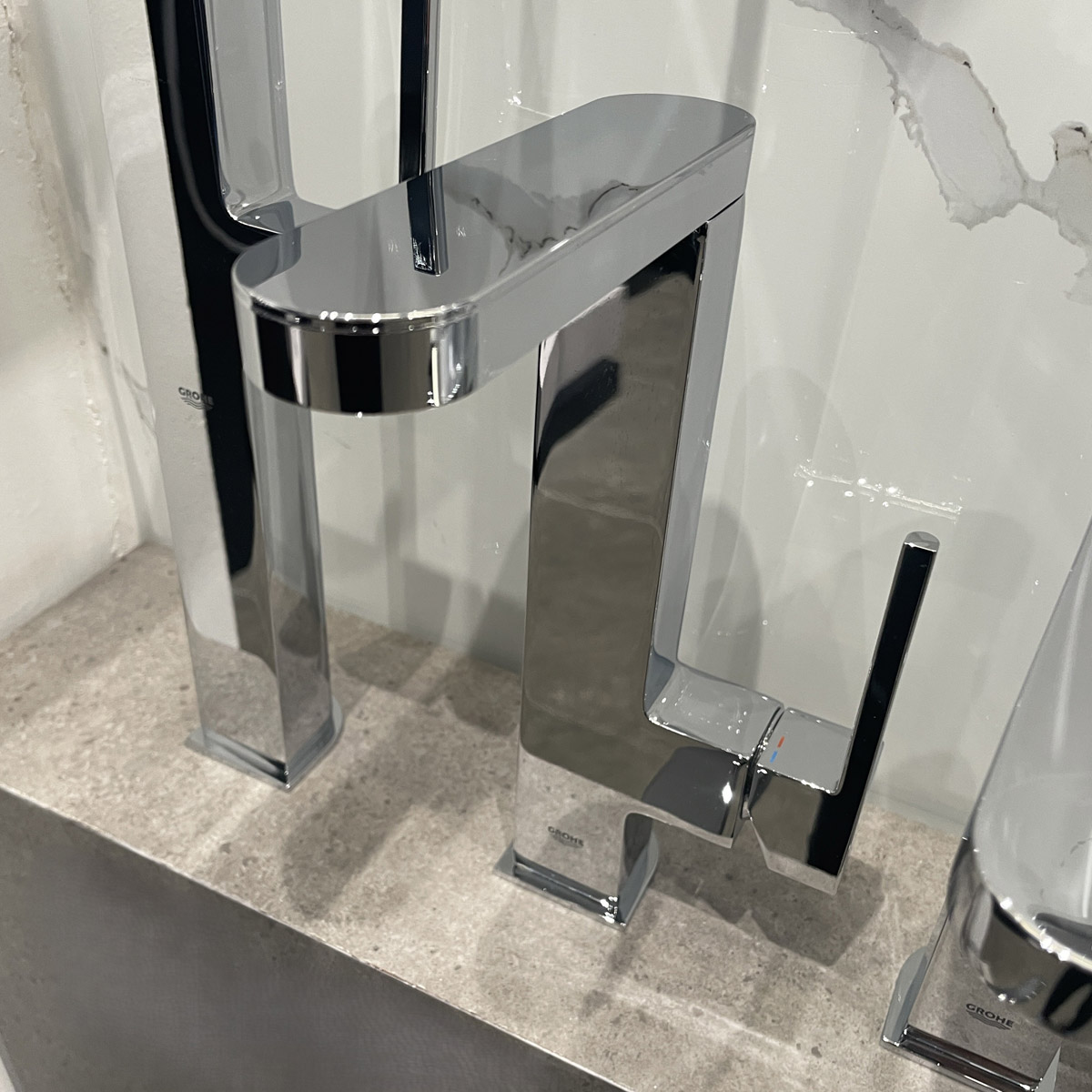 Vòi chậu nóng lạnh plus L-size Grohe 23844003 - 5