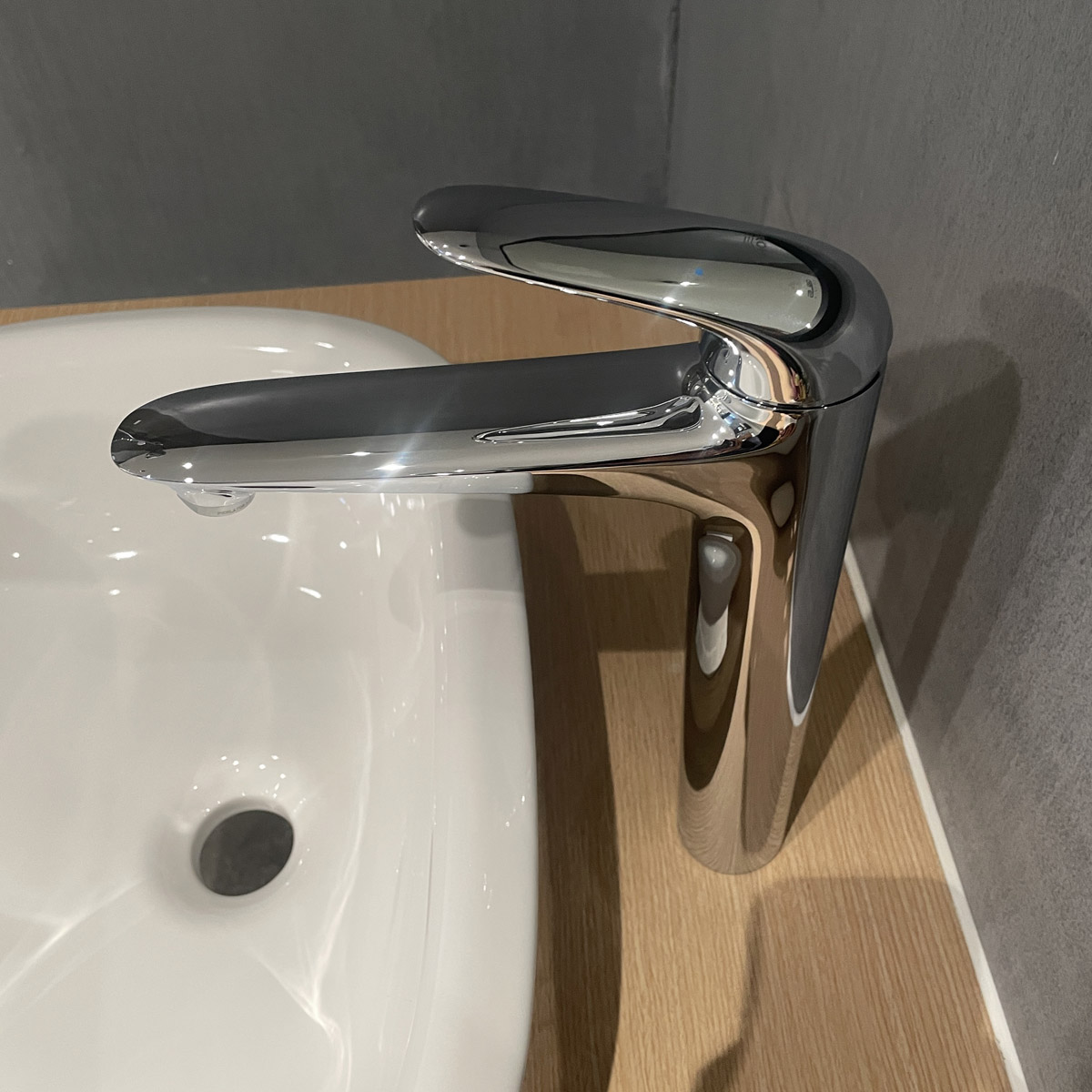 Vòi chậu nóng lạnh Eurostyle Solid XL-size GROHE 23719003 - 10