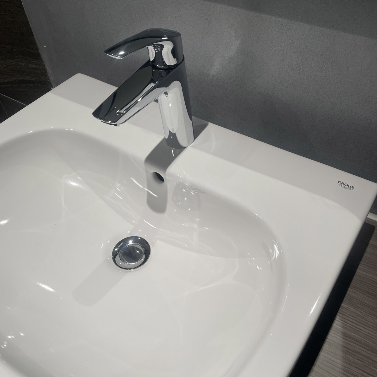 Vòi chậu lavabo nóng lạnh Eurosmart M-size GROHE 23322003 - 11