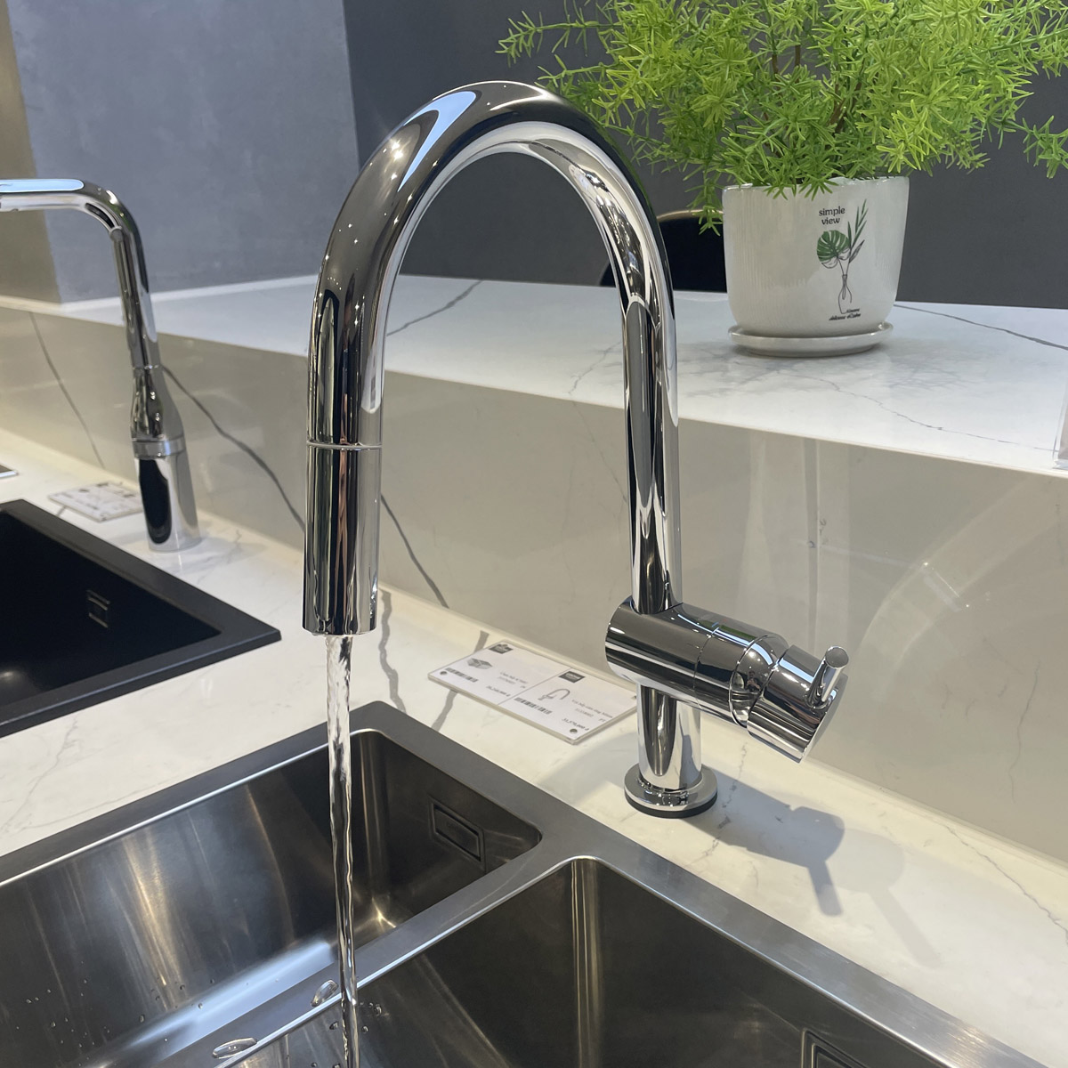 Vòi bếp dây rút nóng lạnh Minta Touch GROHE 31358002 - 10