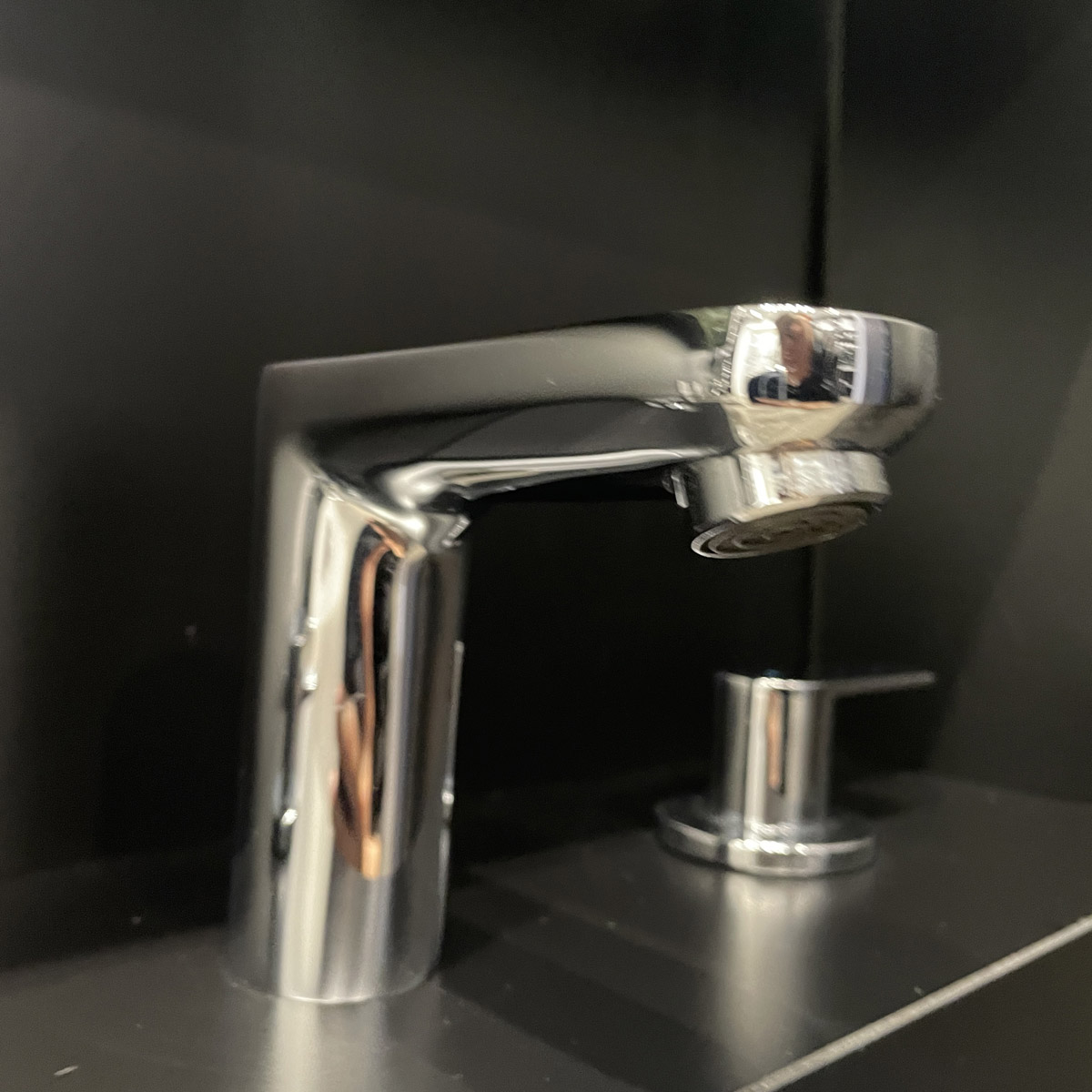 Vòi chậu nóng lạnh 3 lỗ Eurosmart Cosmopolitan GROHE 20187000 - 3