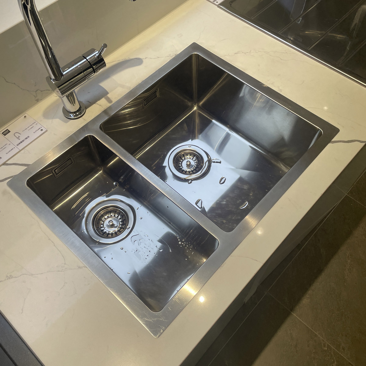 Chậu rửa chén 2 hộc K700U GROHE 31576SD1 - 6