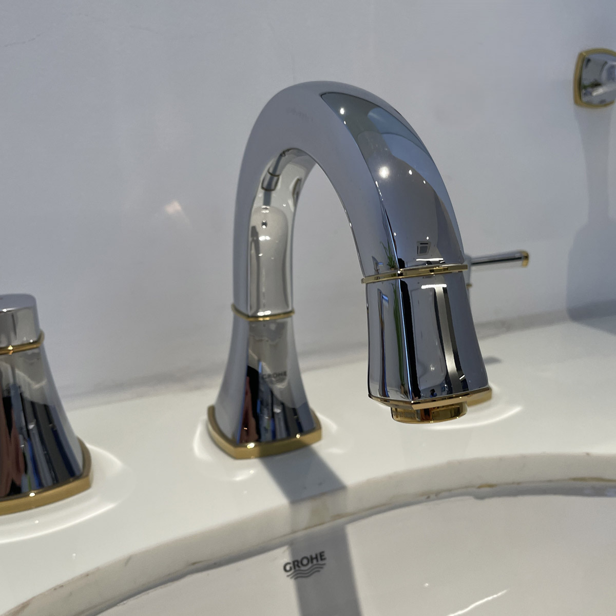 Vòi chậu nóng lạnh 3 lỗ thấp Grandera S-size GROHE 20417IG0 - 9