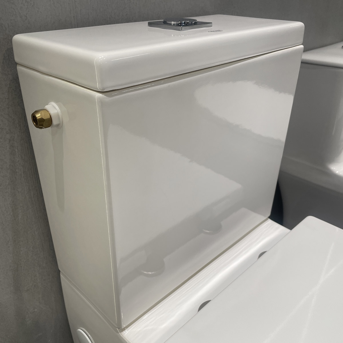 Thân bồn cầu 2 khối Cube Ceramic GROHE 3948400H - 7