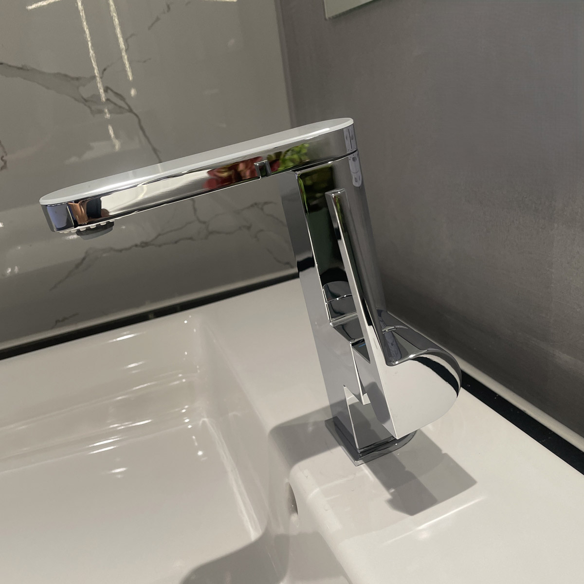 Vòi chậu nóng lạnh Plus GROHE 23958003 - 4