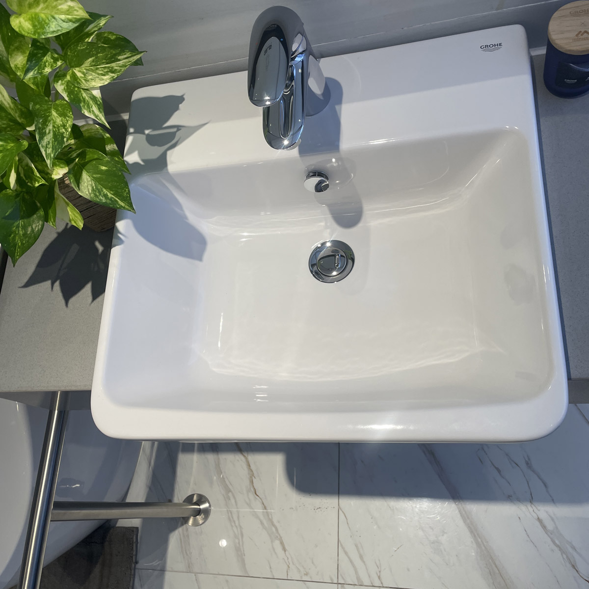 Chậu rửa lavabo bán âm bàn Eurocube GROHE 124581 - 8
