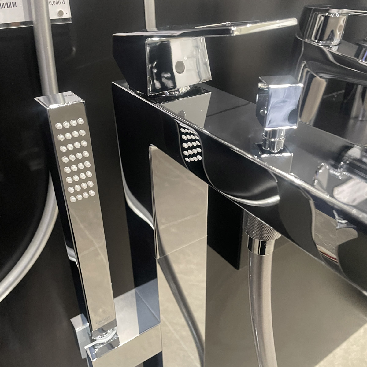 Vòi bồn tắm đặt sàn Eurocube Grohe 23672001 - 15