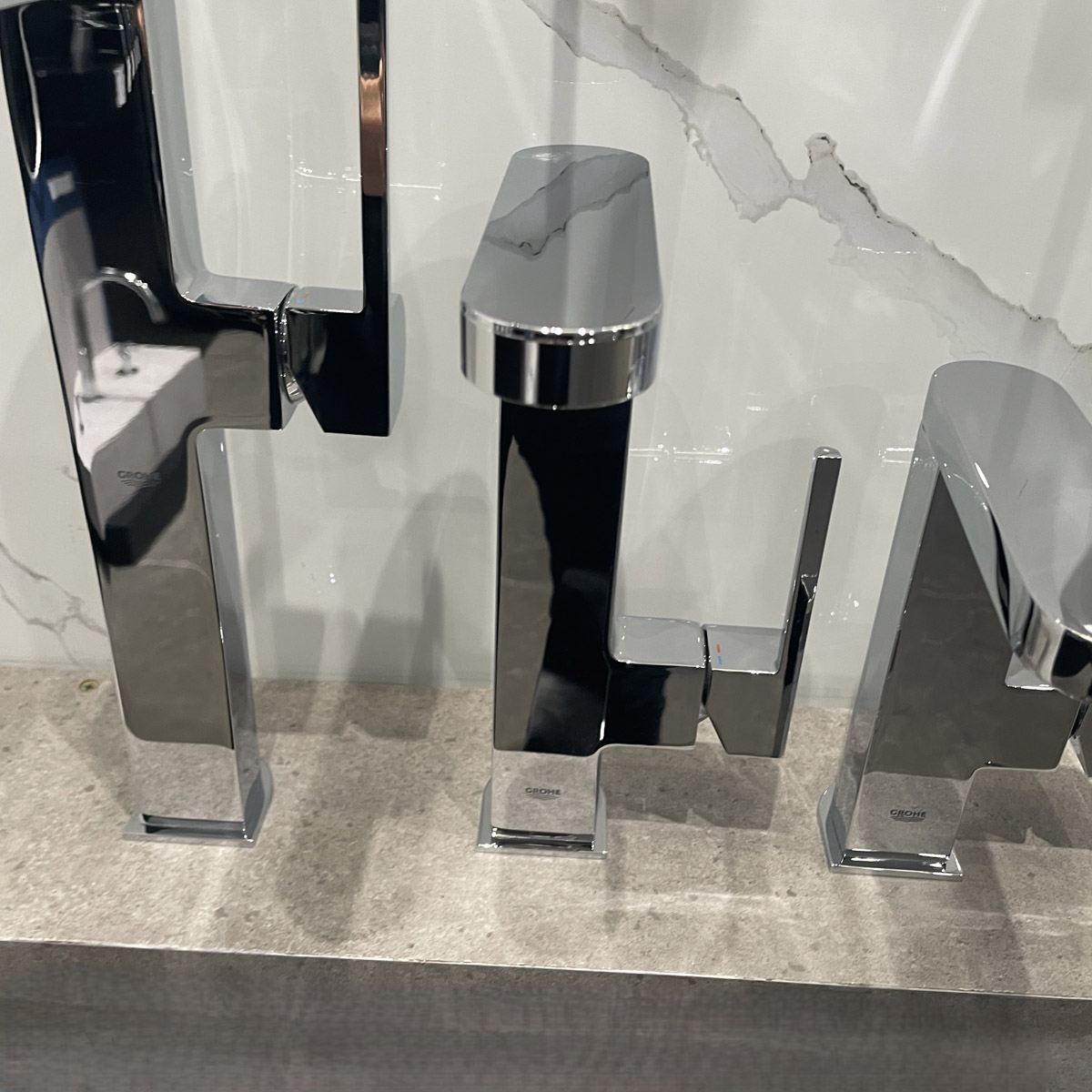 Vòi chậu nóng lạnh plus L-size Grohe 23844003 - 4