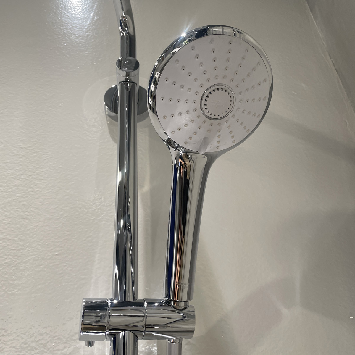 Bộ cây sen tắm ổn nhiệt Euphoria SmartControl System 260 Mono Grohe 26608000 - 8