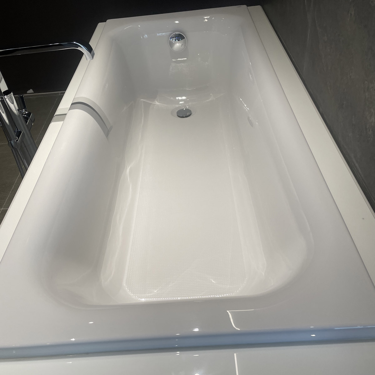 Bồn tắm xây 1m7 Eurosmart Grohe 39150000 - 7