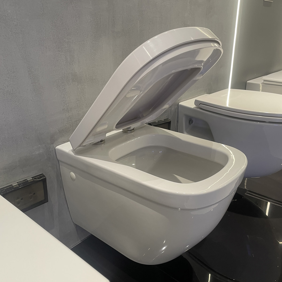 Bồn cầu treo tường Eurosmart GROHE 39205000 - 8