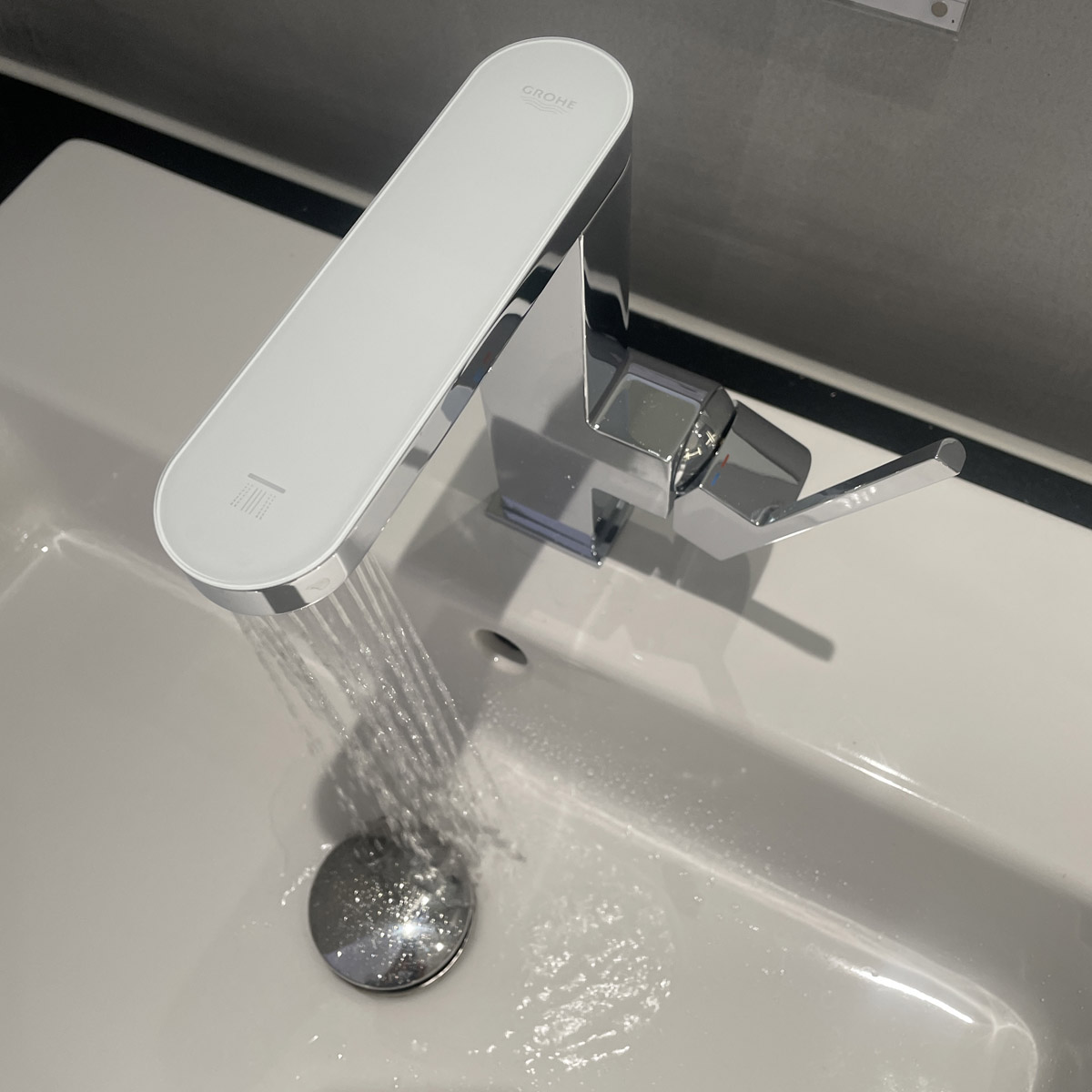 Vòi chậu nóng lạnh Plus GROHE 23958003 - 12