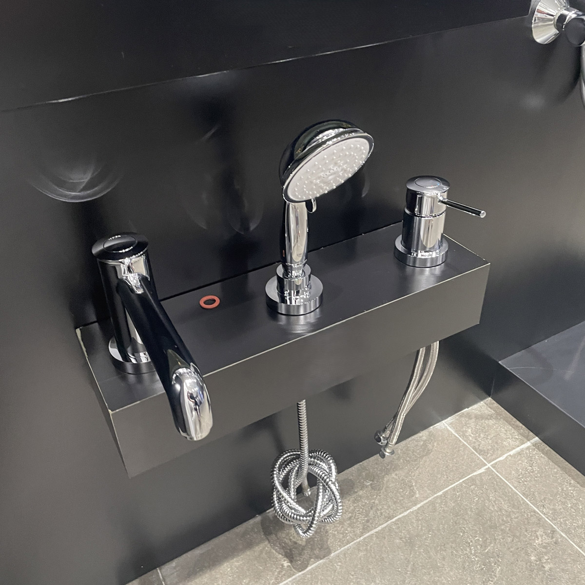 Vòi bồn tắm 3 lỗ nóng lạnh kèm tay sen BauClassic GROHE 2511800A - 5
