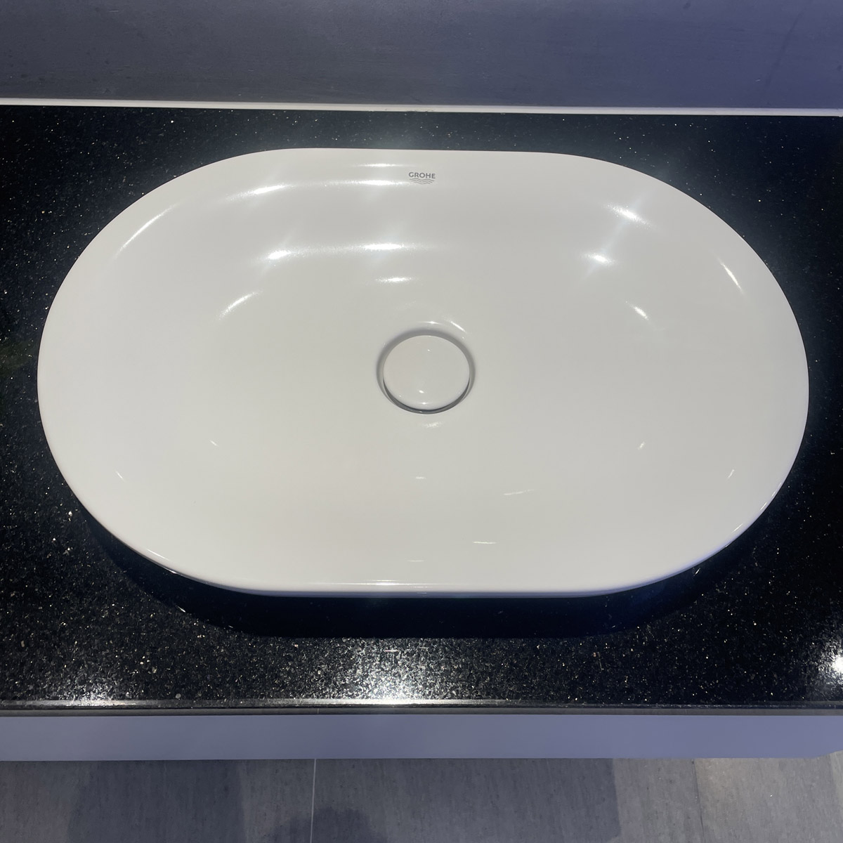 Chậu rửa lavabo đặt bàn Essence GROHE 3960800H - 7
