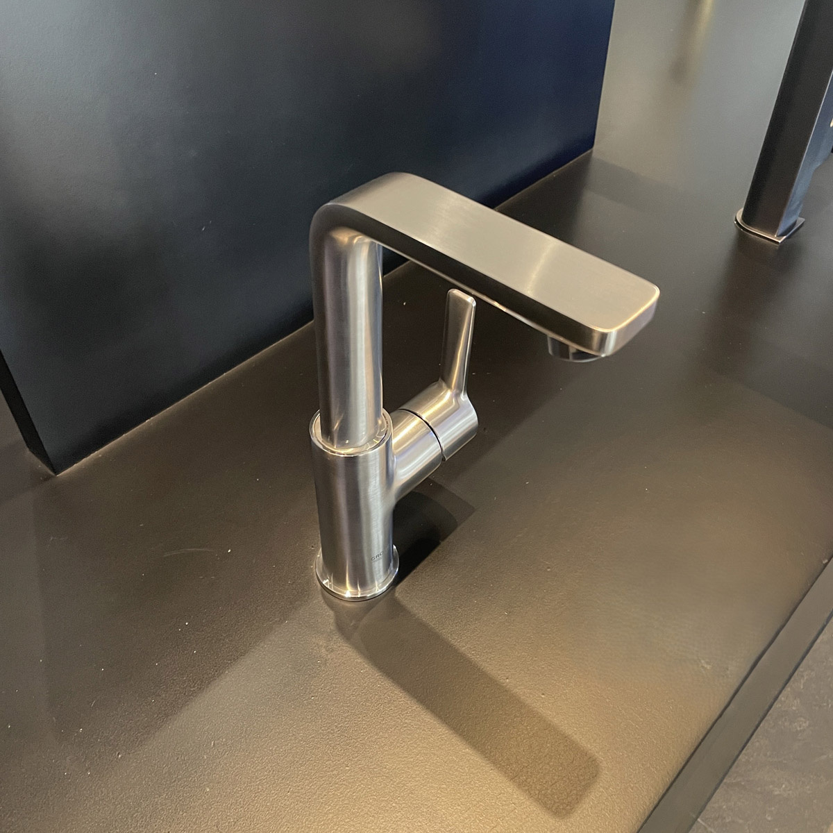 Vòi chậu nóng lạnh Lineare GROHE 23296001 - 9