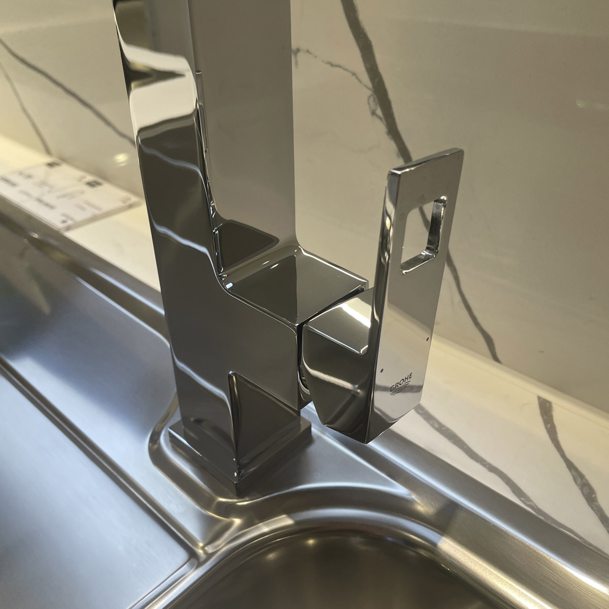 Vòi bếp nóng lạnh cần lò xo Eurocube GROHE 31395000 - 10
