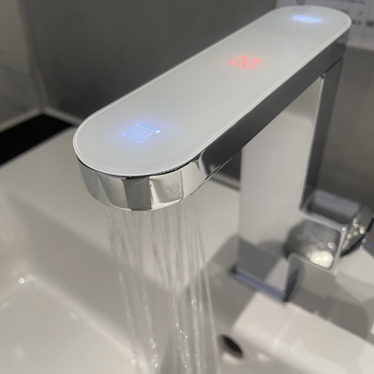 Vòi chậu nóng lạnh Plus GROHE 23958003 - 3