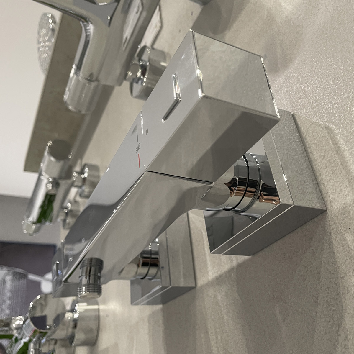 Củ sen tắm nhiệt độ Grohtherm Cube GROHE 34488000 - 8