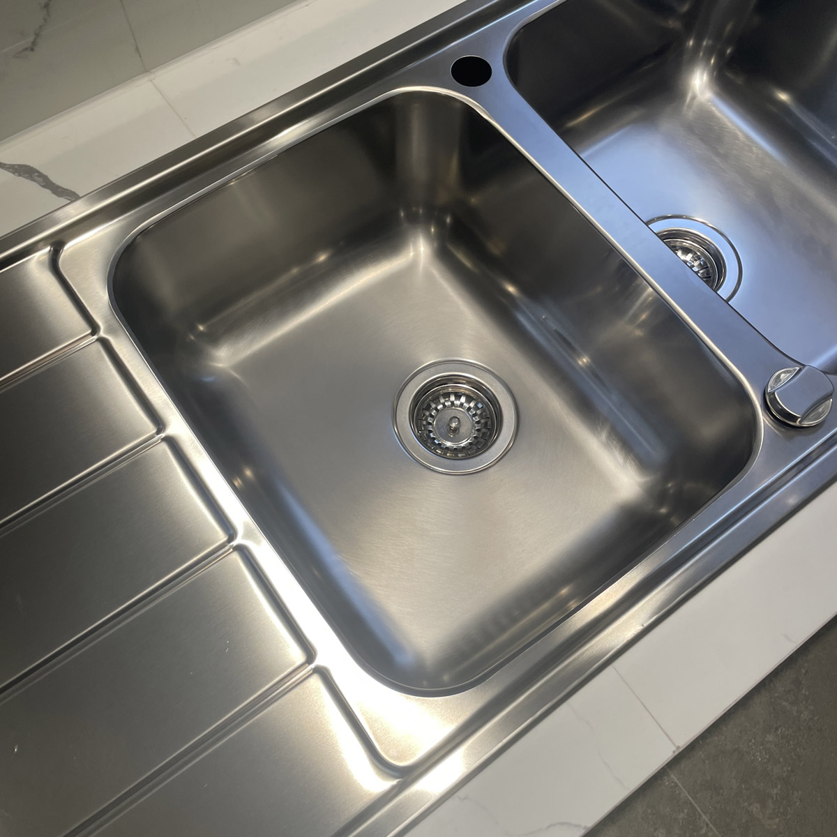 Chậu rửa chén 2 hộc cánh trái K500 GROHE 31588SD1 - 10
