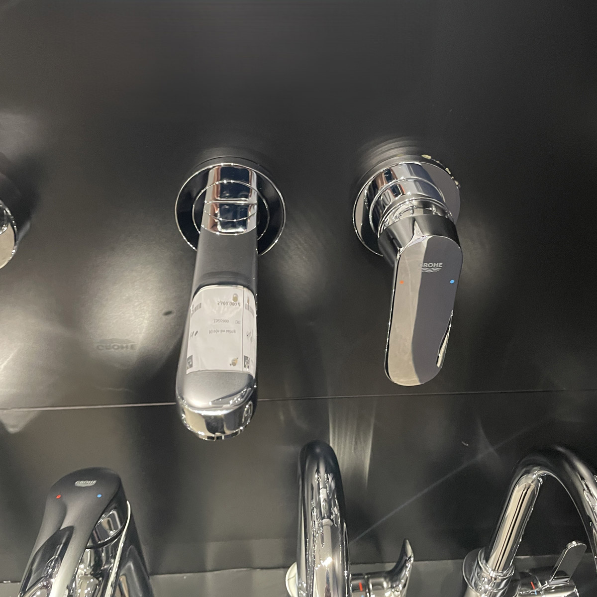 Vòi chậu nóng lạnh gắn tường 2 lỗ Eurosmart Cosmopolitan GROHE 19381000 - 7