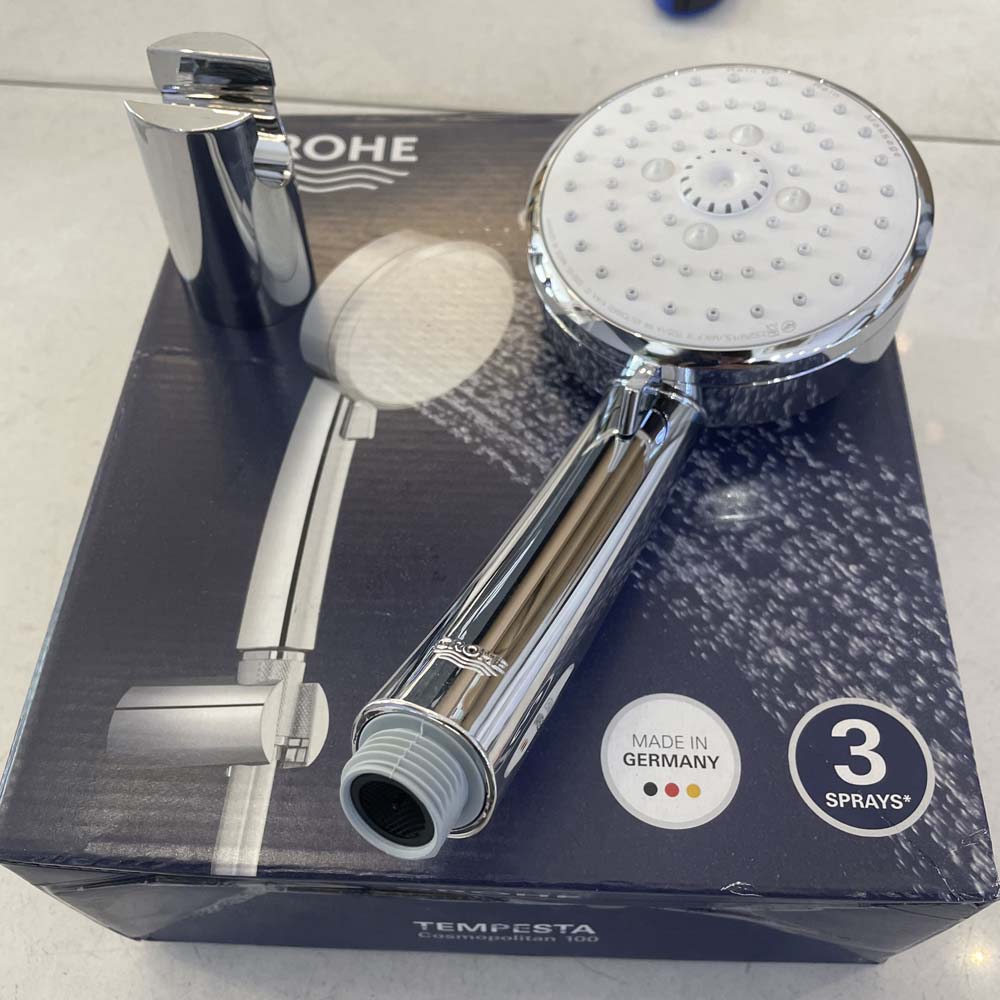 Bộ tay và gác sen tắm New Tempesta Cosmopolitan 100 GROHE 27588002 - 2
