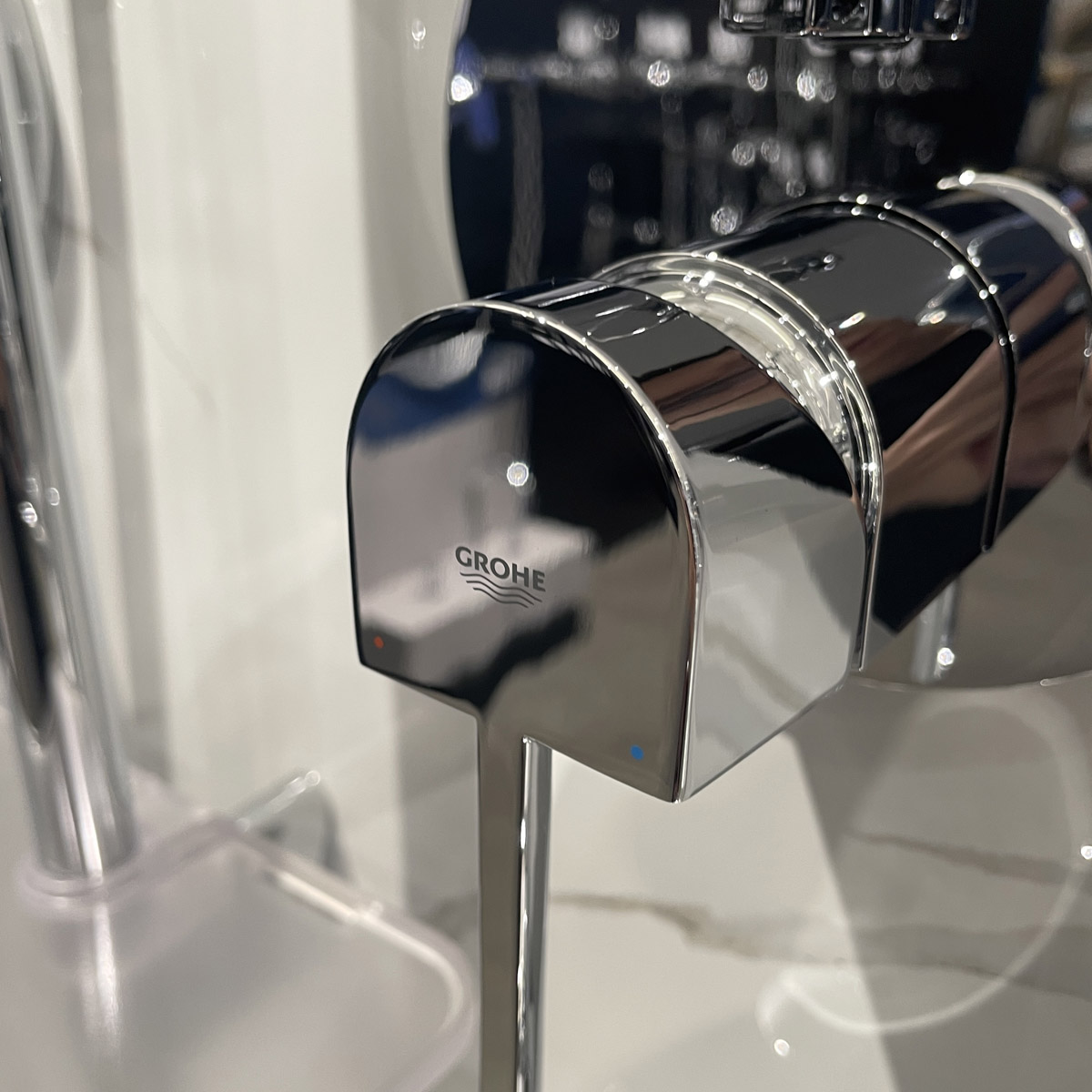 Van nóng lạnh kèm chuyển hướng 2 đường Plus GROHE 24060003 - 6