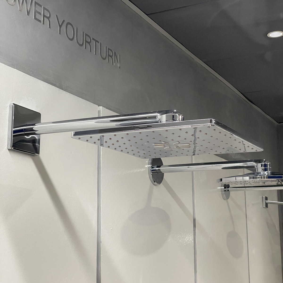 Bộ sen âm tường ổn nhiệt với bát sen GROHE 34706000 - 3