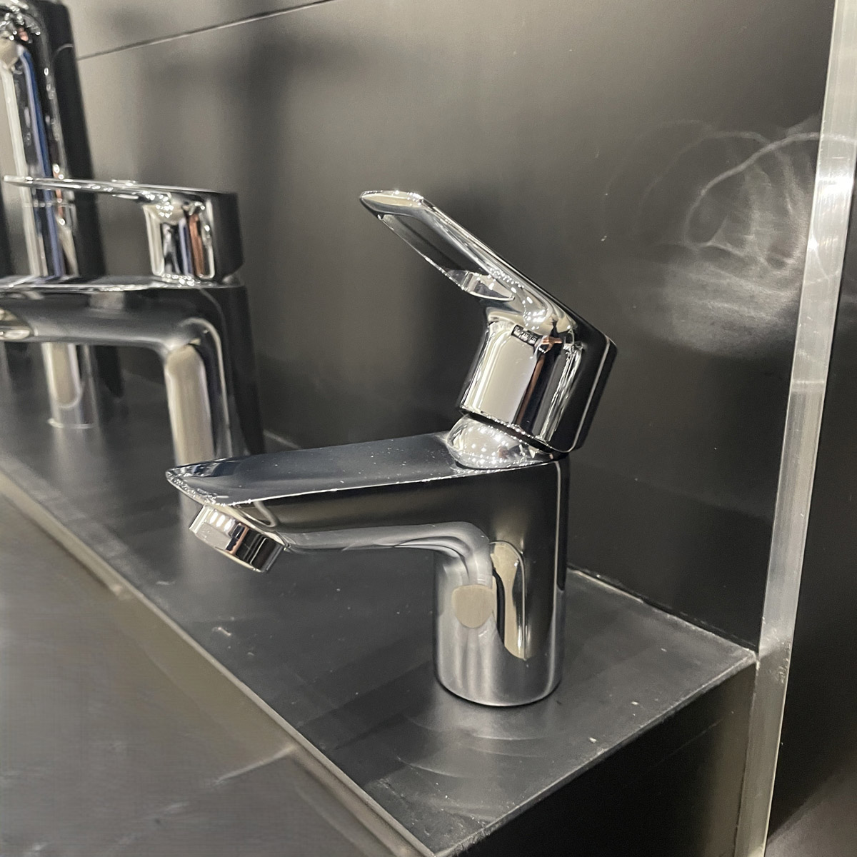 Vòi chậu lạnh BauLoop GROHE 32857001 - 9