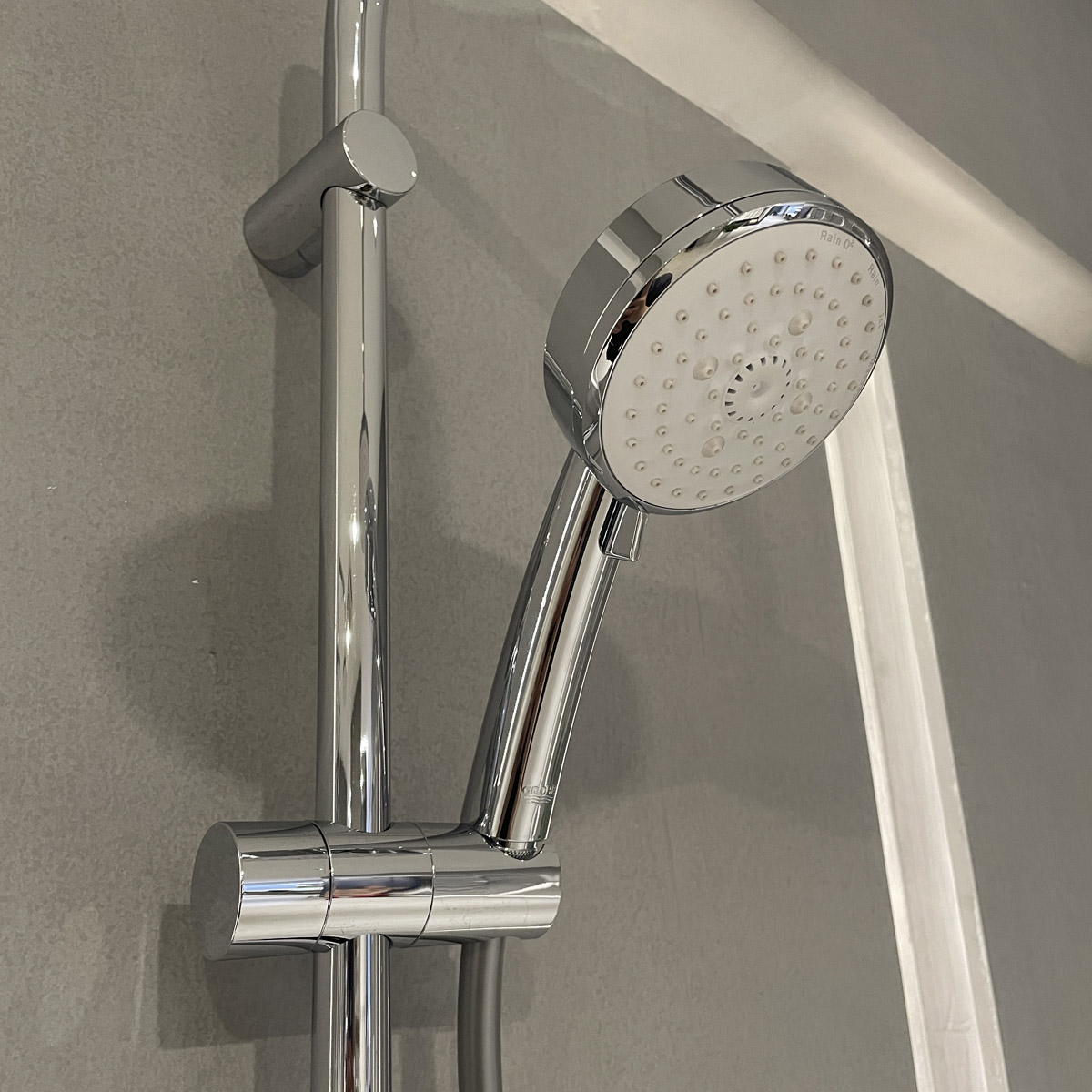 Sen cây tắm đứng GROHE 27394002 New Tempesta Cosmopolitan 200 - 5