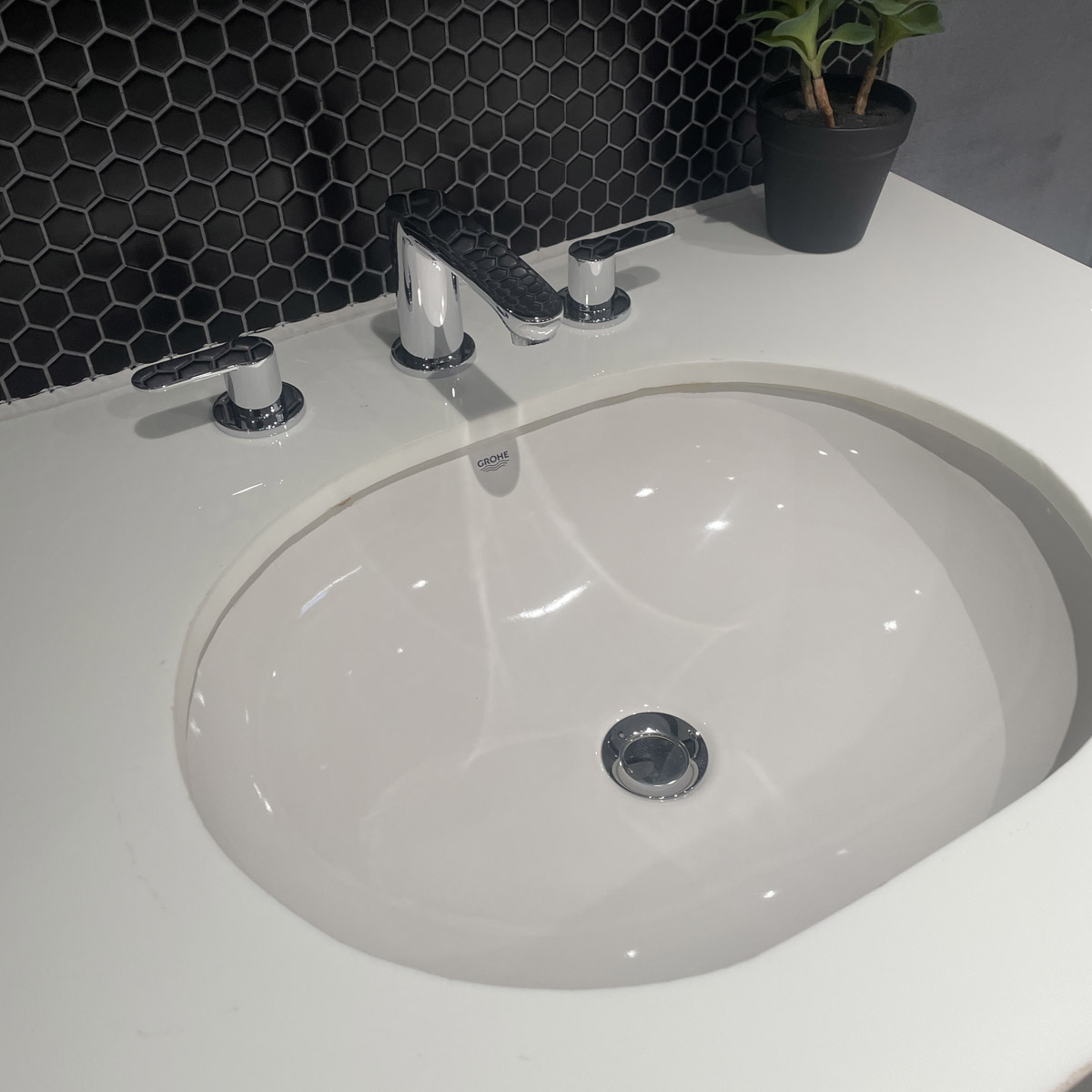 Vòi chậu nóng lạnh 3 lỗ Eurostyle Cosmopolitan GROHE 20208002 - 5