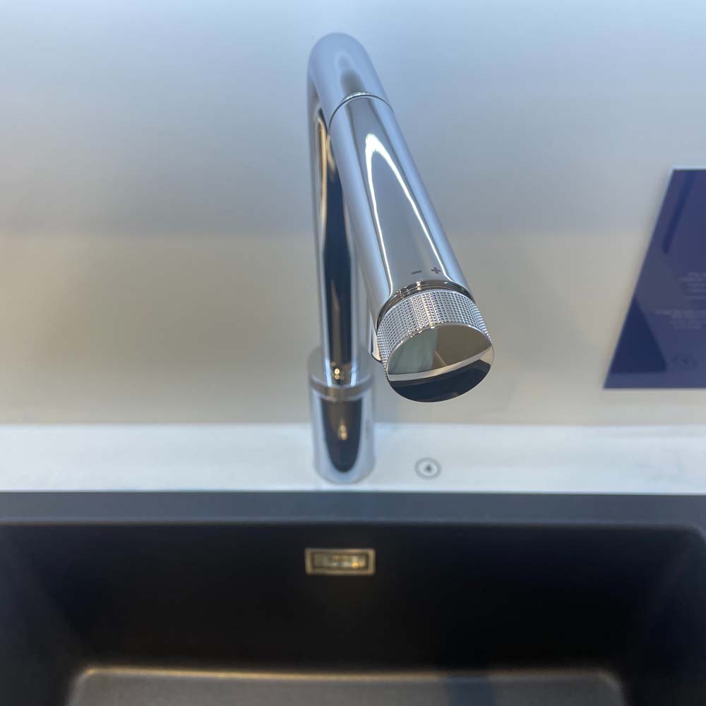 Vòi bếp dây rút nóng lạnh Minta SmartControl GROHE 31613000 - 15