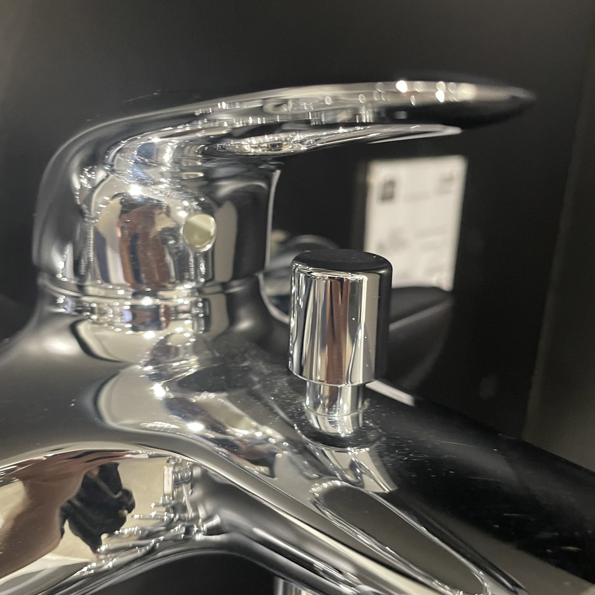 Củ sen tắm nóng lạnh Eurostyle GROHE 33591003 - 3