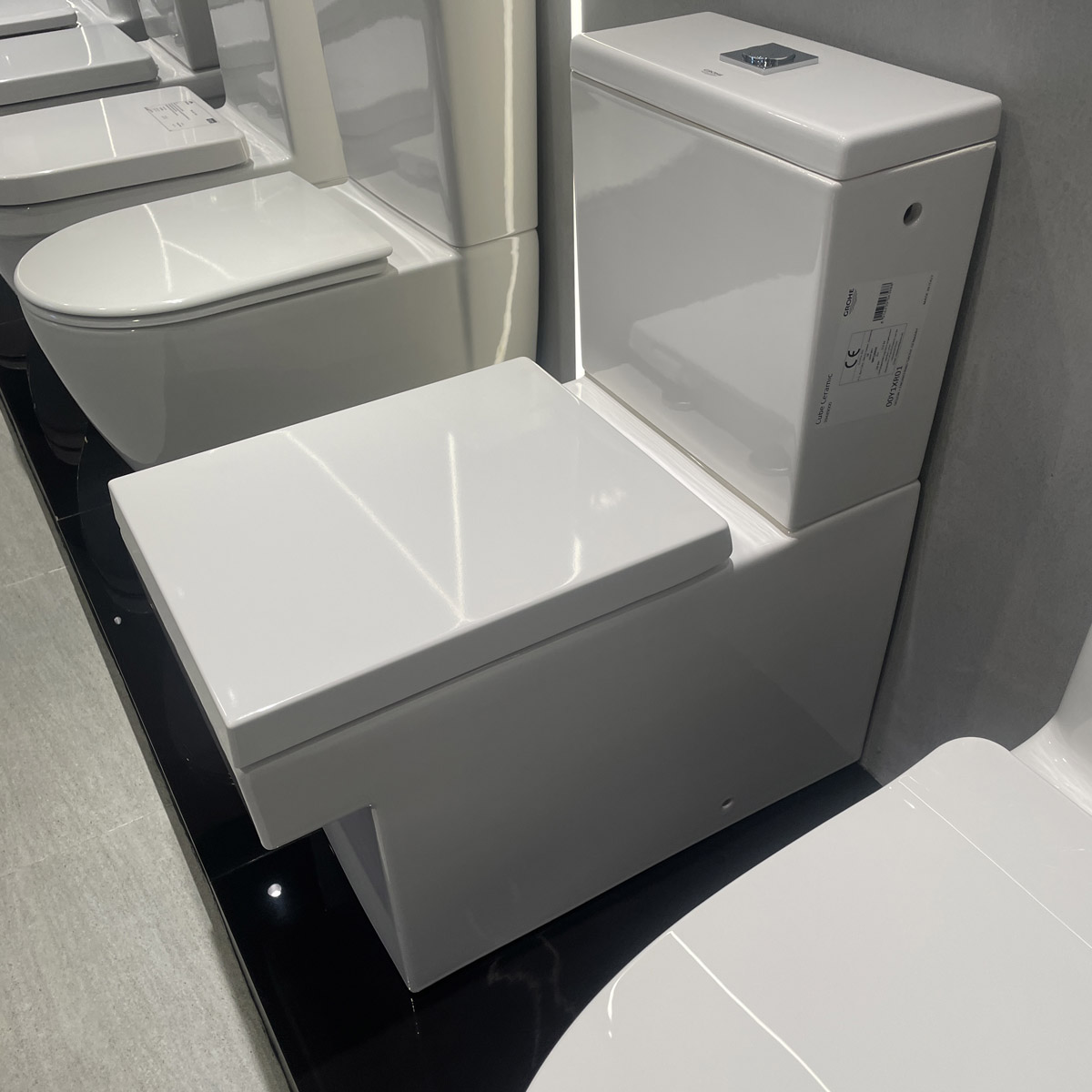 Thân bồn cầu 2 khối Cube Ceramic GROHE 3948400H - 10
