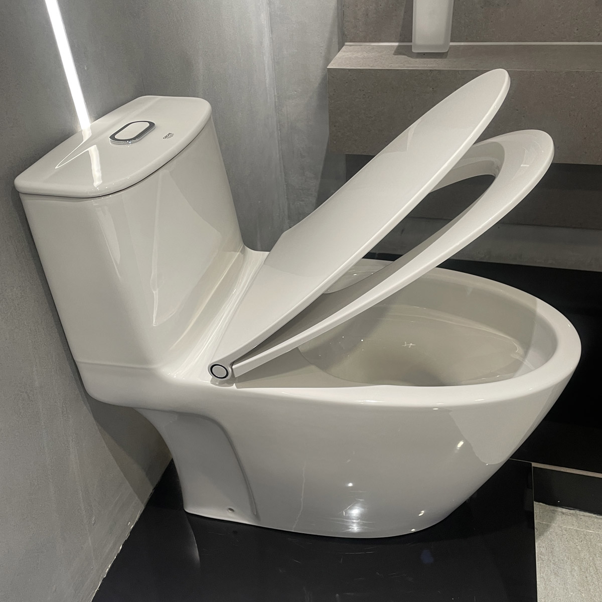 Bồn cầu 1 khối Bau Ceramic GROHE 39990000 - 2