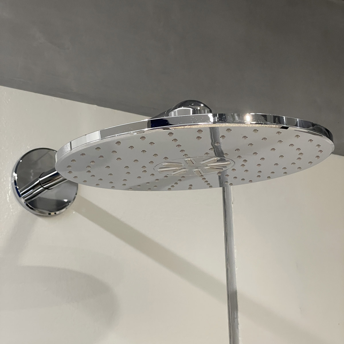 Bộ sen âm tường ổn nhiệt với bát sen GROHE 34705000 - 2