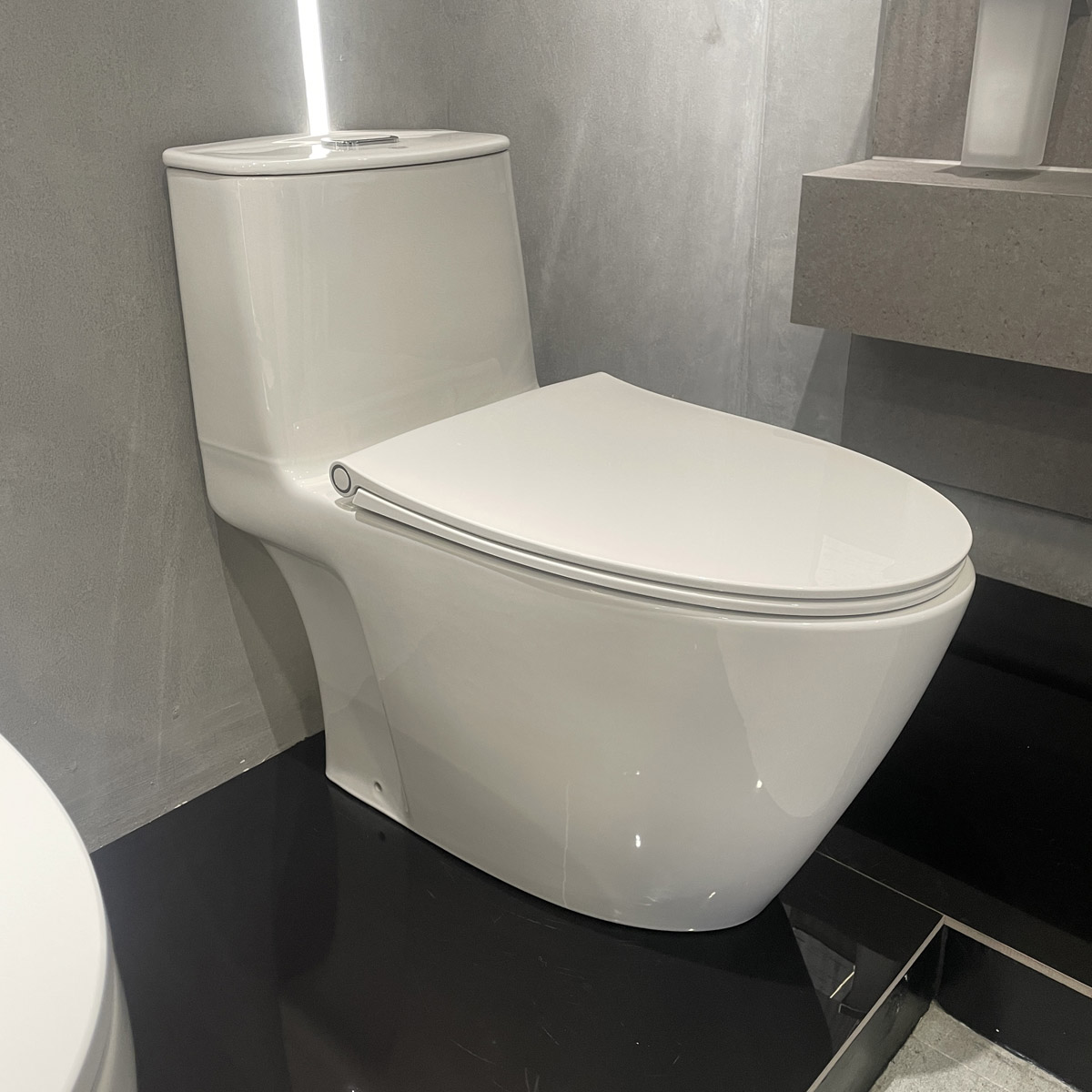 Bồn cầu 1 khối Bau Ceramic GROHE 39990000 - 4
