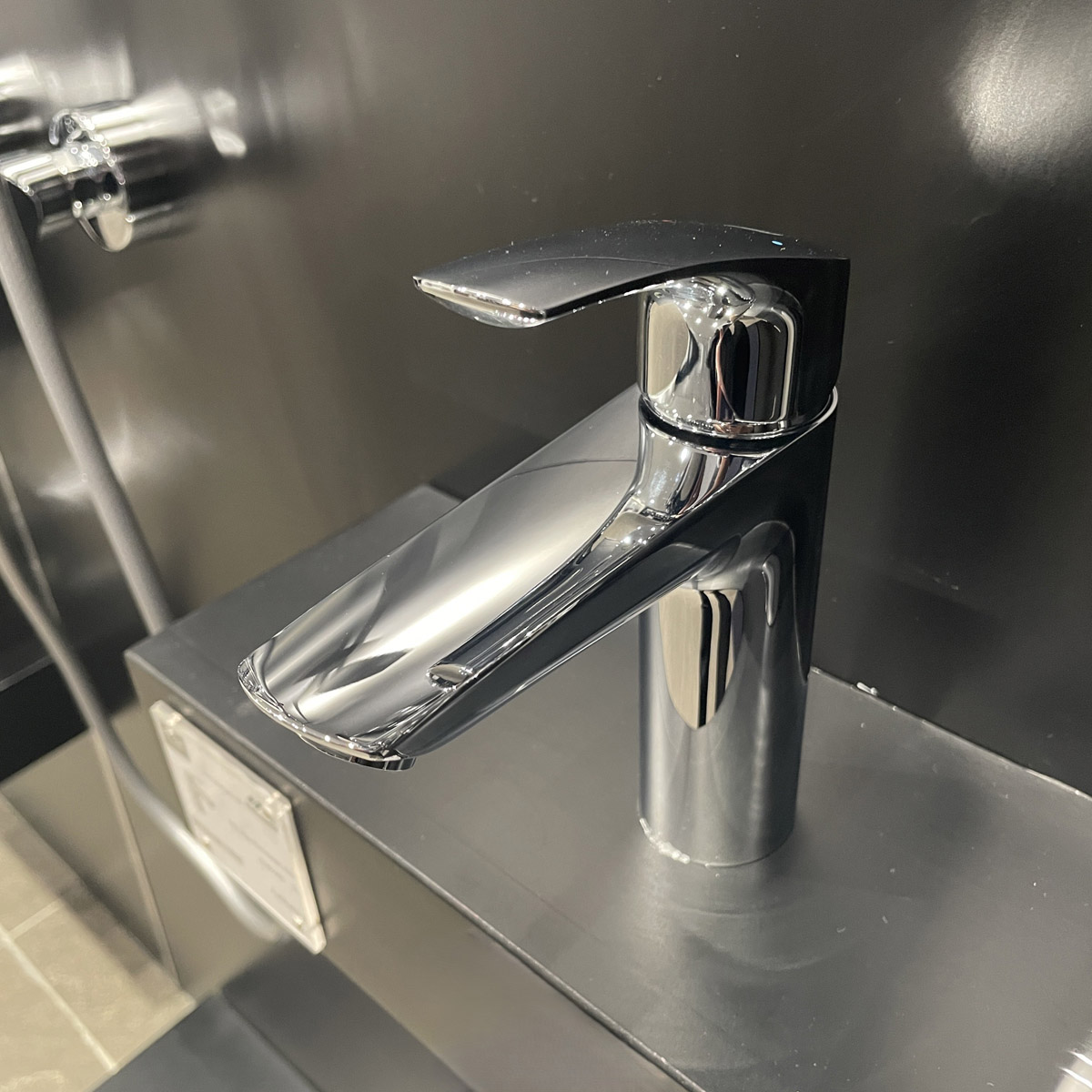 Vòi chậu lavabo nóng lạnh Eurosmart M-size GROHE 23322003 - 10