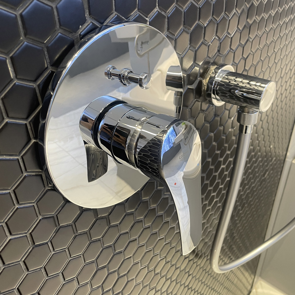 Van nóng lạnh kèm chuyển hướng 2 đường Eurosmart GROHE 33305003 - 4
