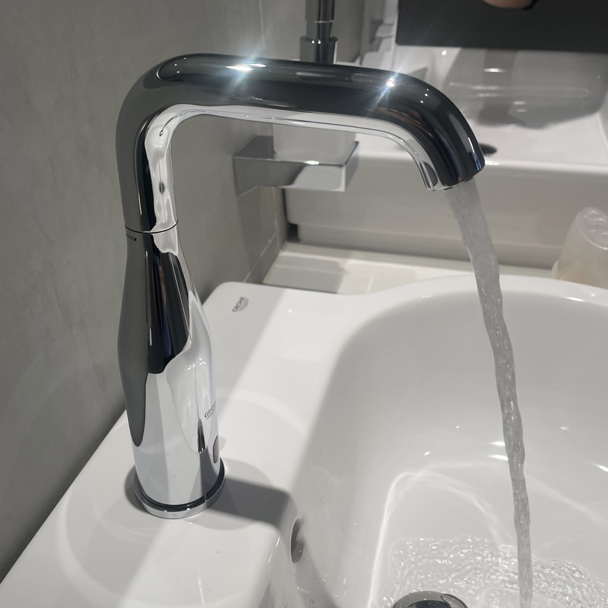 Vòi chậu nóng lạnh cảm ứng dùng pin Eurocube E GROHE 36445000 - 6