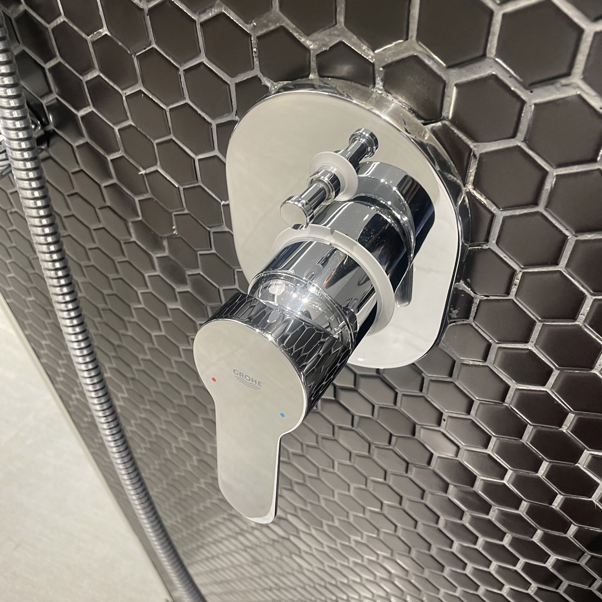 Van nóng lạnh kèm chuyển hướng 2 đường BauEdge GROHE 29039000 - 5