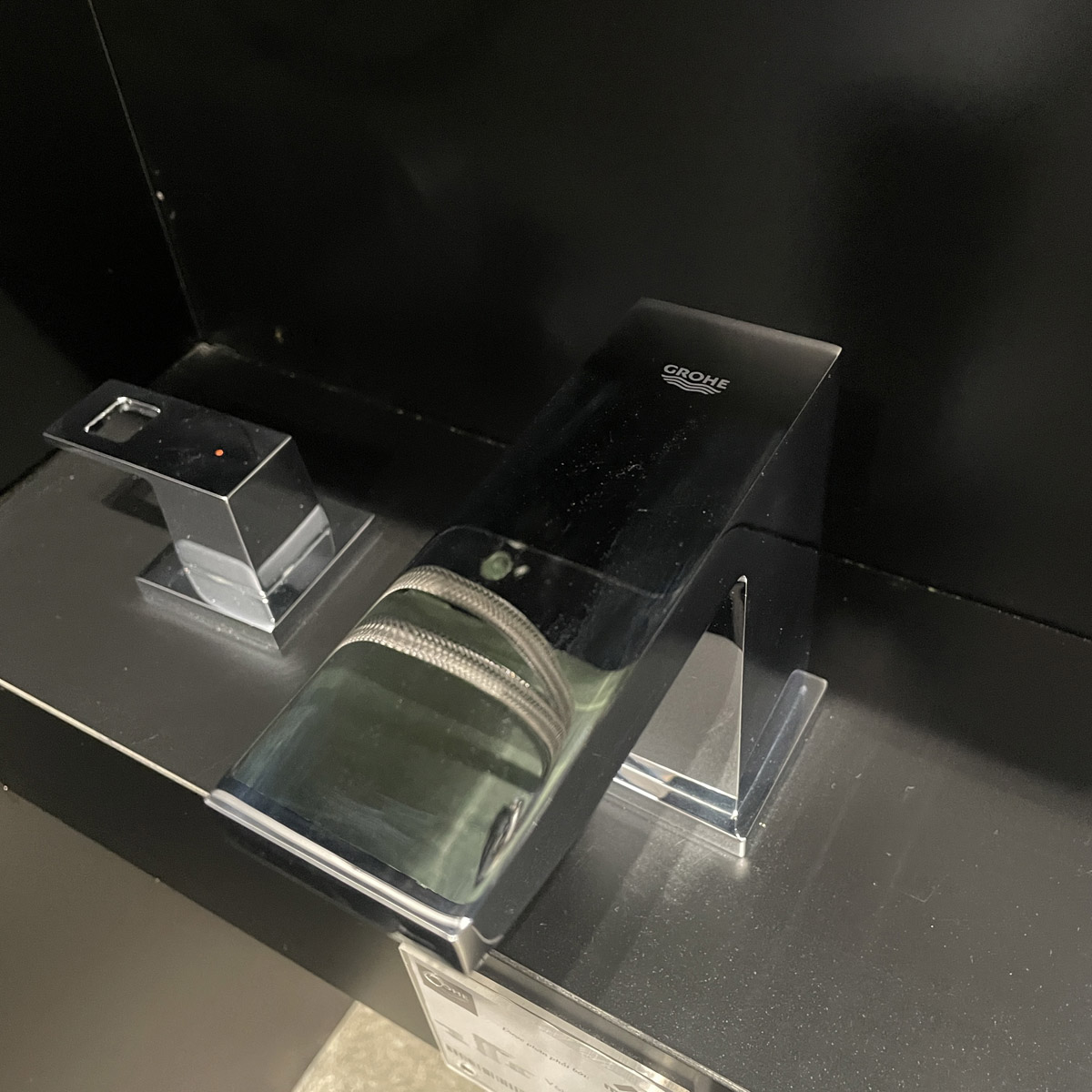 Vòi chậu nóng lạnh 3 lỗ Eurocube GROHE 20351000 - 8