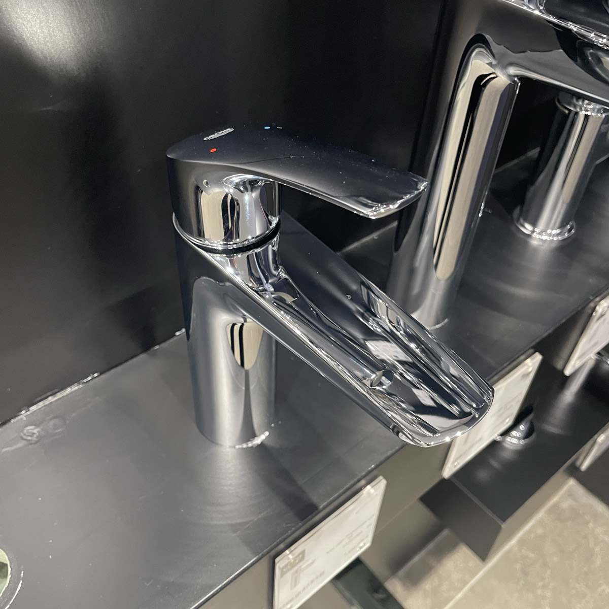 Vòi chậu lavabo nóng lạnh Eurosmart M-size GROHE 23322003 - 9